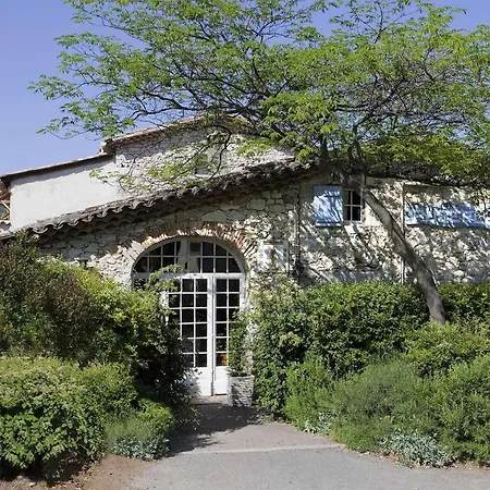 Logis Restaurant L' Cigaloise מלון סנט-היפוליט-דו-פורט