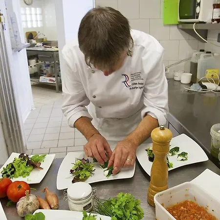 Logis Restaurant L' Cigaloise Сент-Ипполит-дю-Фор
