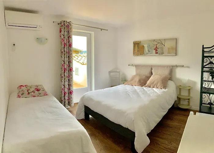 Logis Restaurant L' Cigaloise 2*
